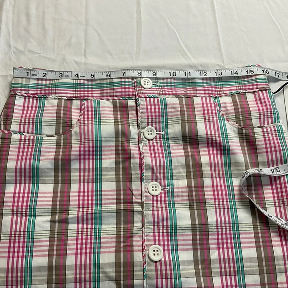 Lija
Golf Swing Skort.  NWT. Size 6 - Picture 9 of 11